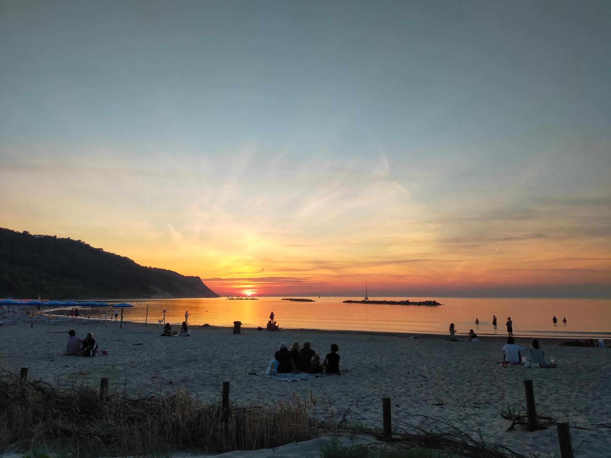 Appartamento Casa Di Baia Pesaro Esterno foto